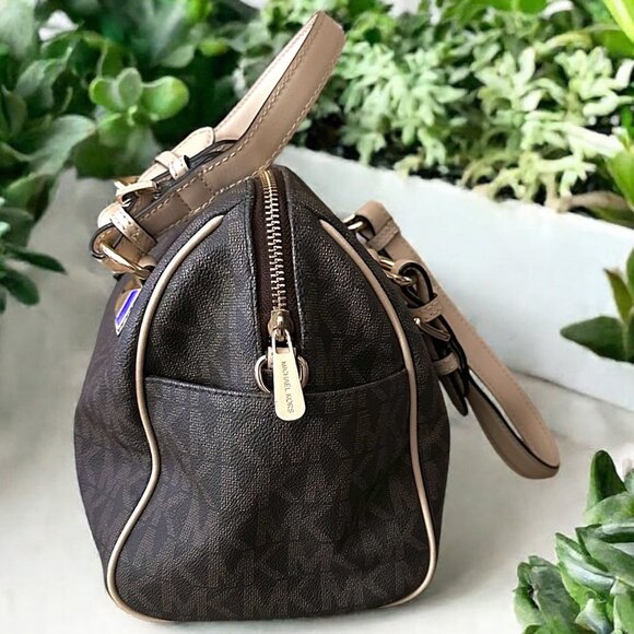 Michael Kors Mini Duffel Crossbody or Handbag - Picture 7 of 9